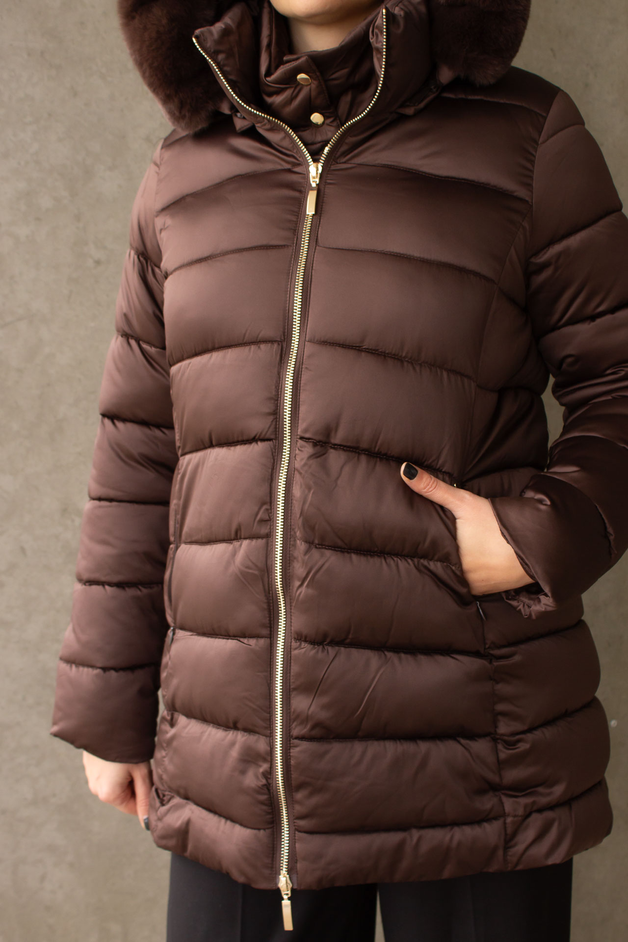 Quilted parka with detachable hood