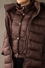 Quilted parka with detachable hood