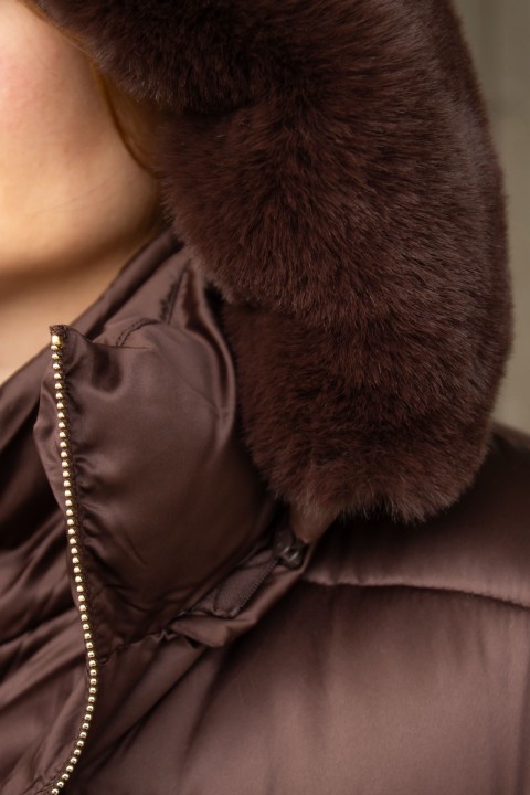 Quilted parka with detachable hood