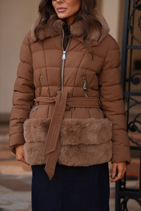 Short parka with fur