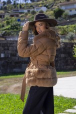 Short parka with fur