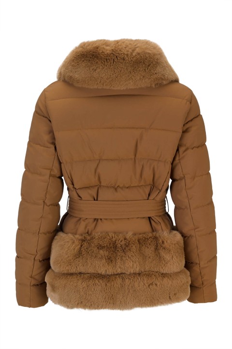 Short parka with fur
