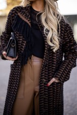 Casaco comprido estampado geomtrico