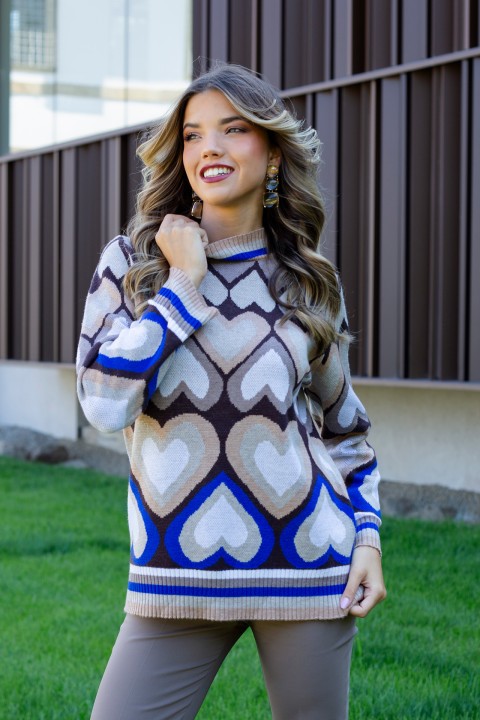 Knitted jumper with heart pattern