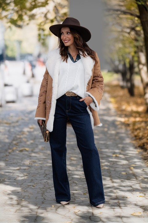 Casaco em plo com bordados