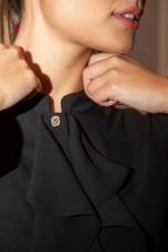 Central frill blouse