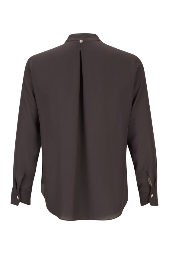 Central frill blouse