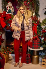 Central frill blouse