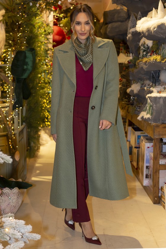 Casaco comprido com cinto