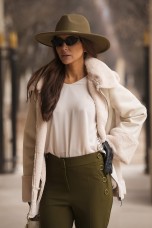 Coat with fur details