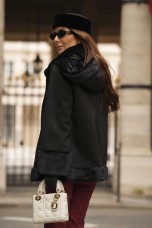 Coat with fur details