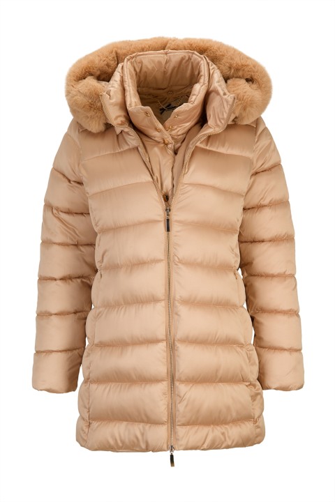 Quilted parka with detachable hood Quilted parka with detachable hood