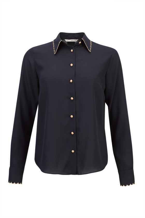 Shirt with contrasting details