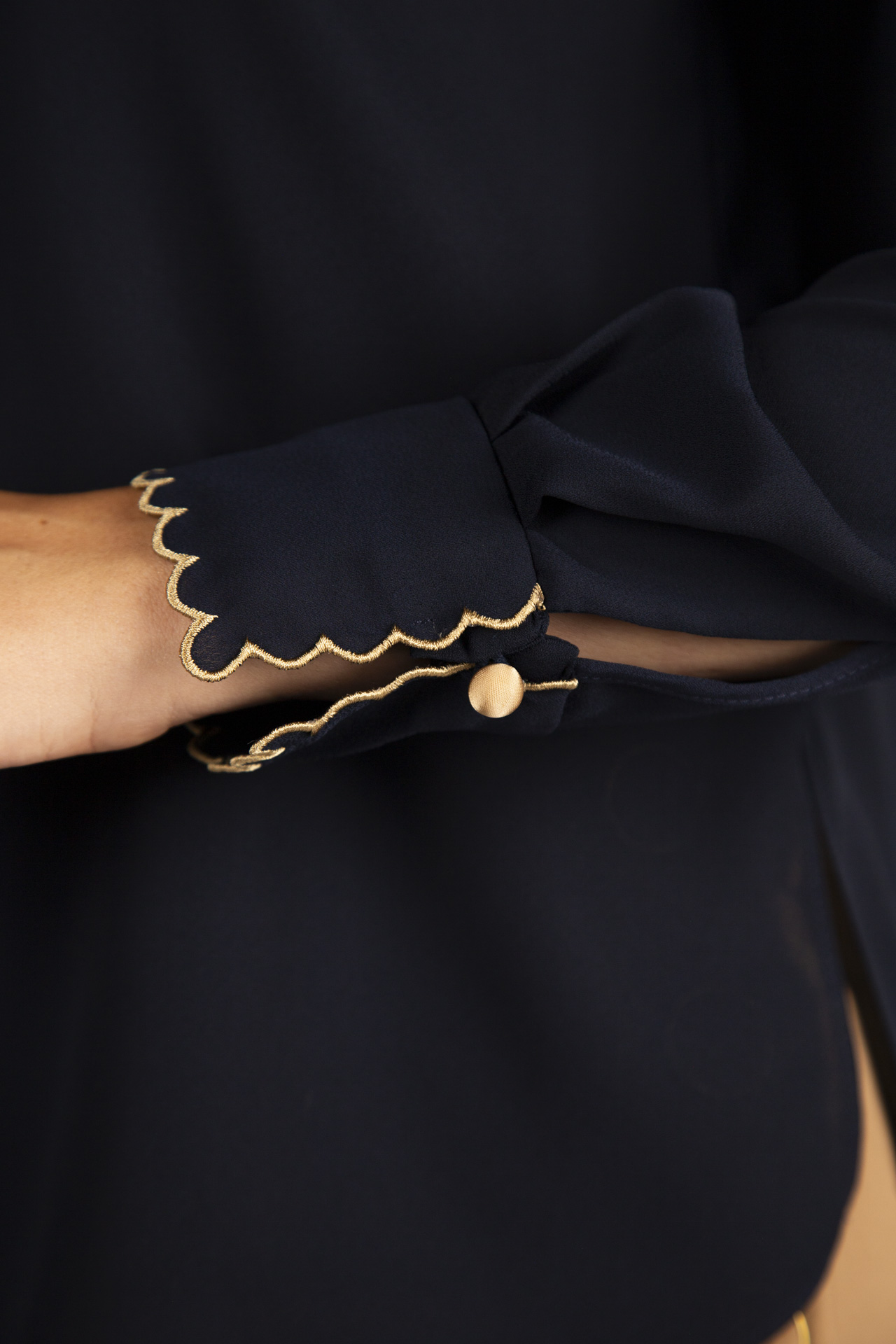 Shirt with contrasting details