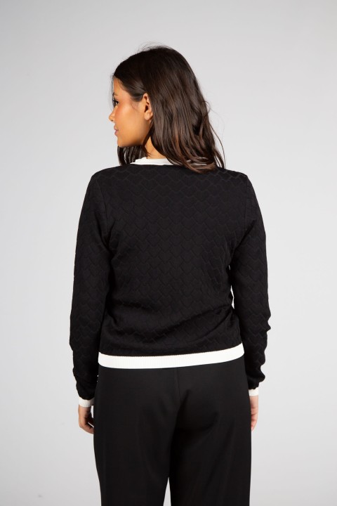 Knit cardigan with heart-shaped buttons