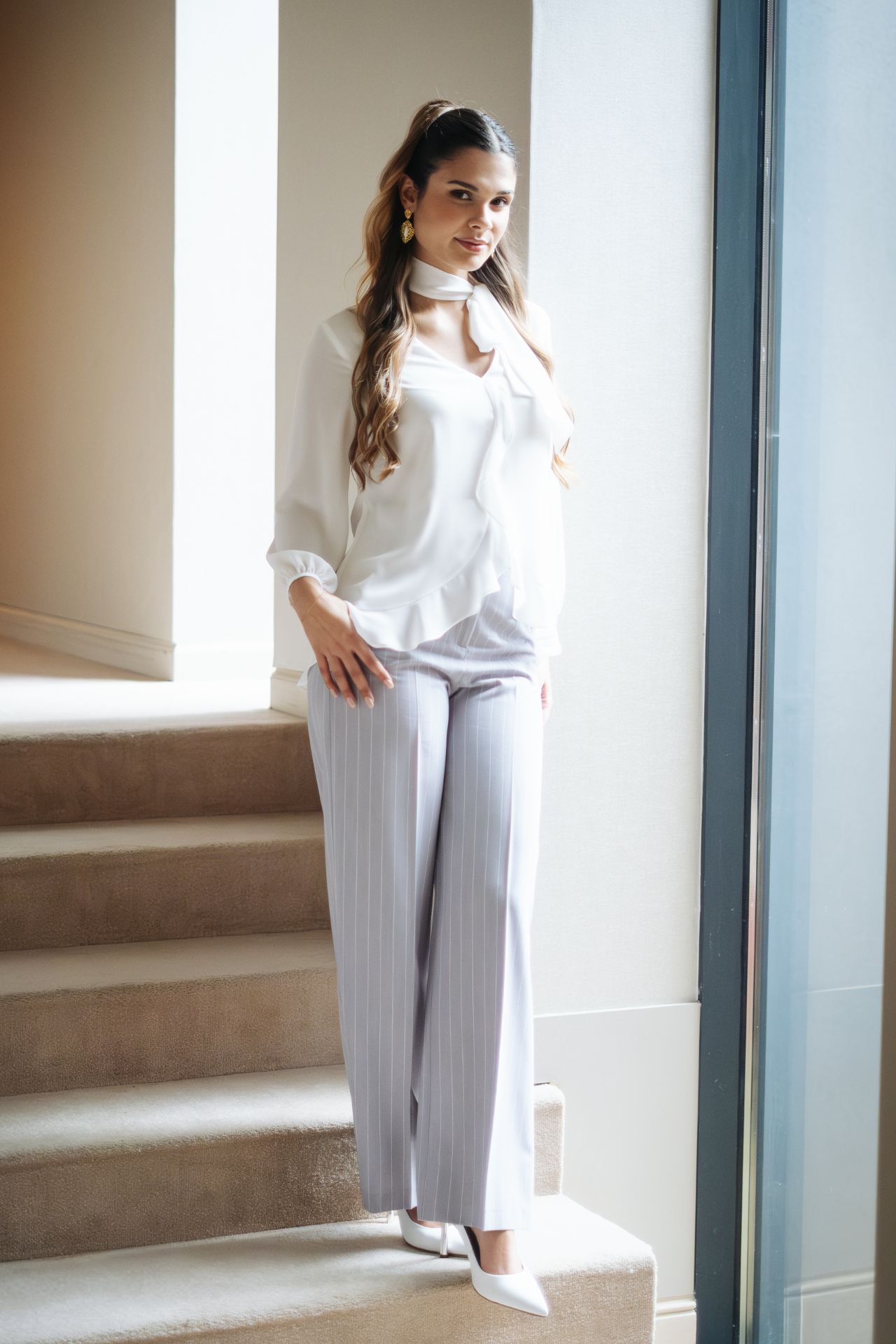 Túnica folhos e laçada