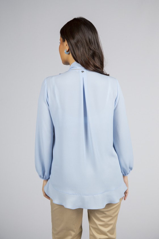 Túnica folhos e laçada