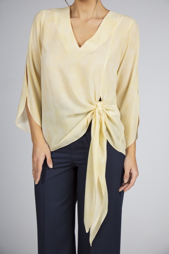 Túnica laçada lateral