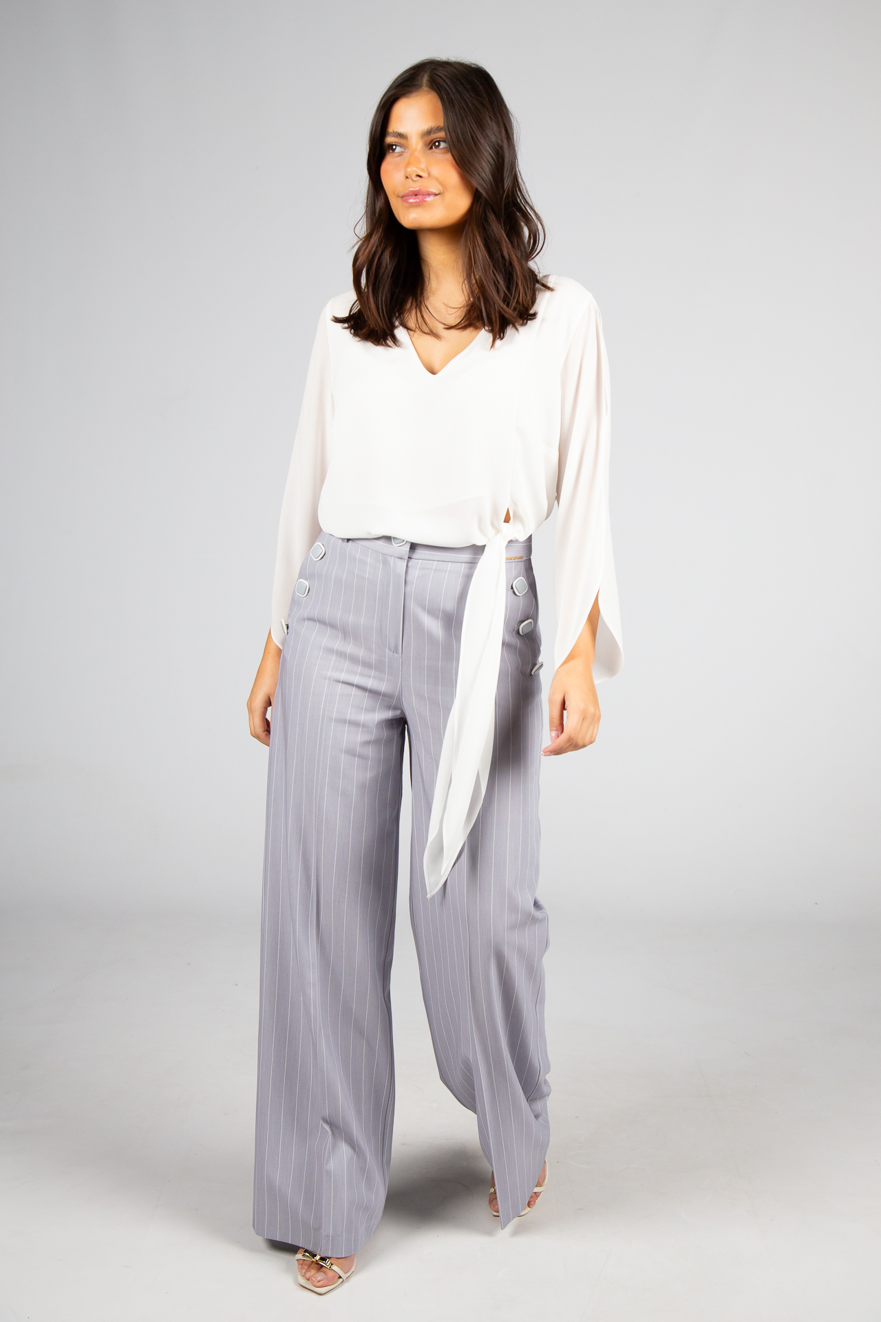 Blouse with side bow