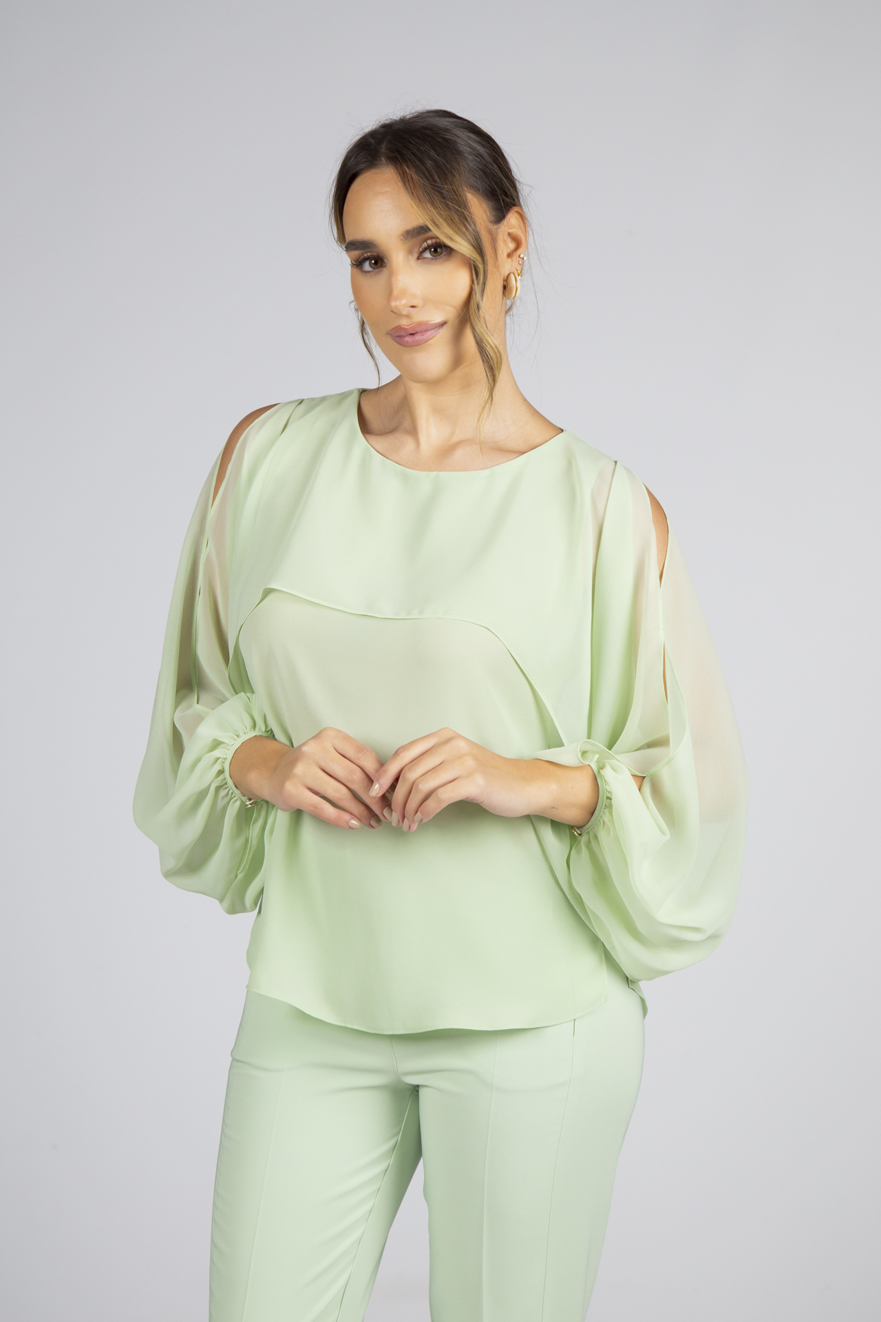 Túnica mangas efeito capa