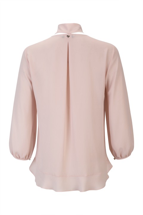 T�nica folhos e la�ada