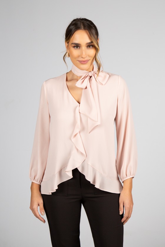 T�nica folhos e la�ada