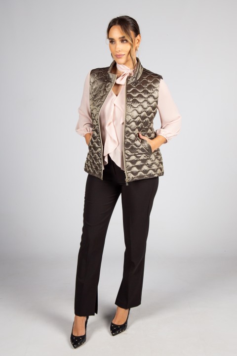 T�nica folhos e la�ada