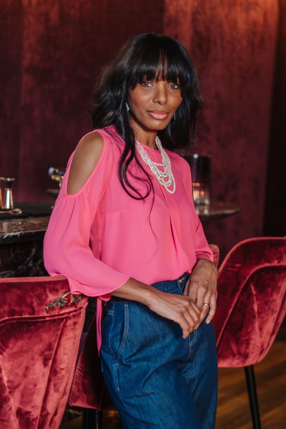 T�nica mangas com aberturas