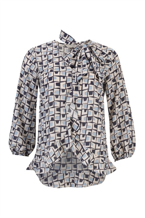 T�nica folhos e la�ada