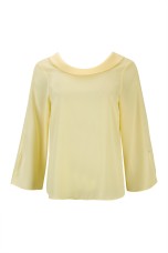 T�nica bot�es atr�s