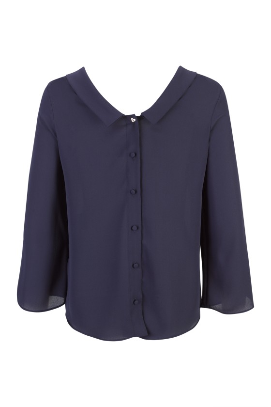 T�nica bot�es atr�s