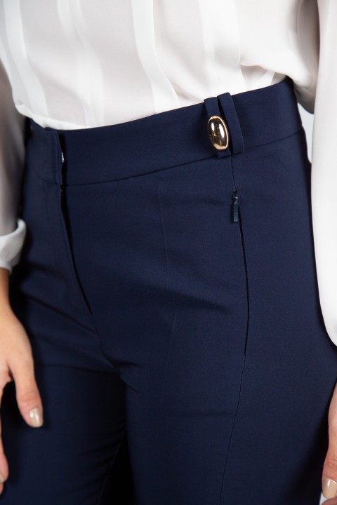 Classic cut trousers