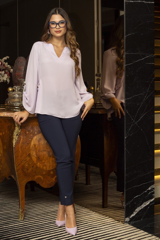 Classic cut trousers