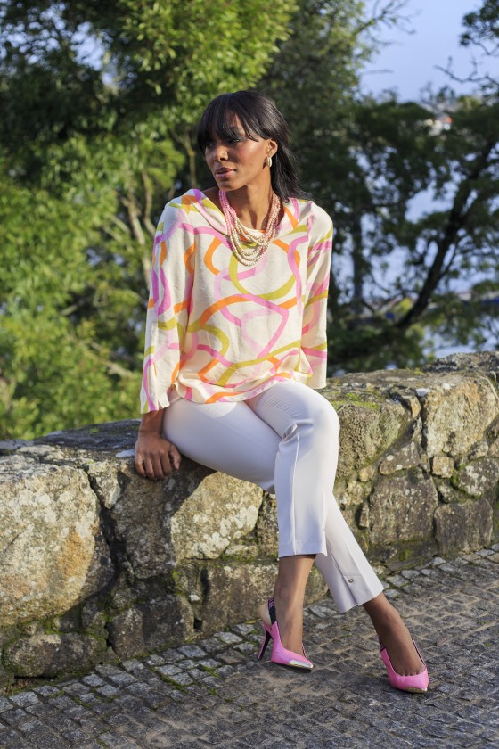 Classic cut trousers