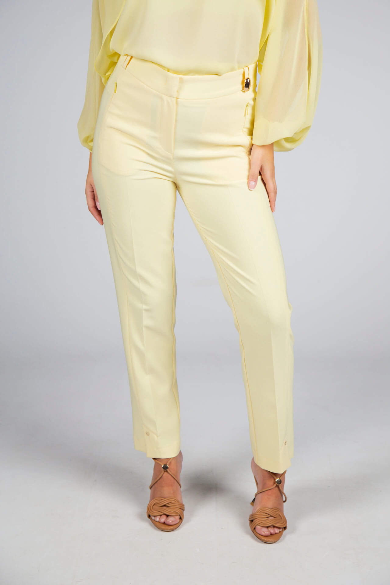 Classic cut trousers