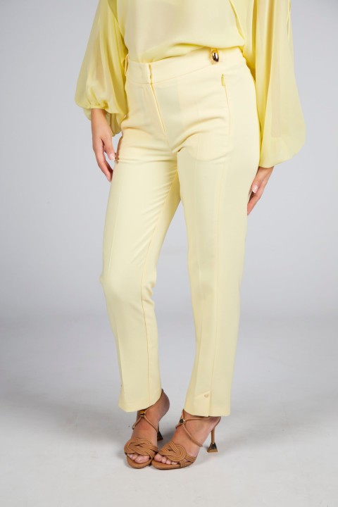 Classic cut trousers