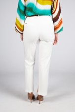 Straight-cut trousers with eyelets 