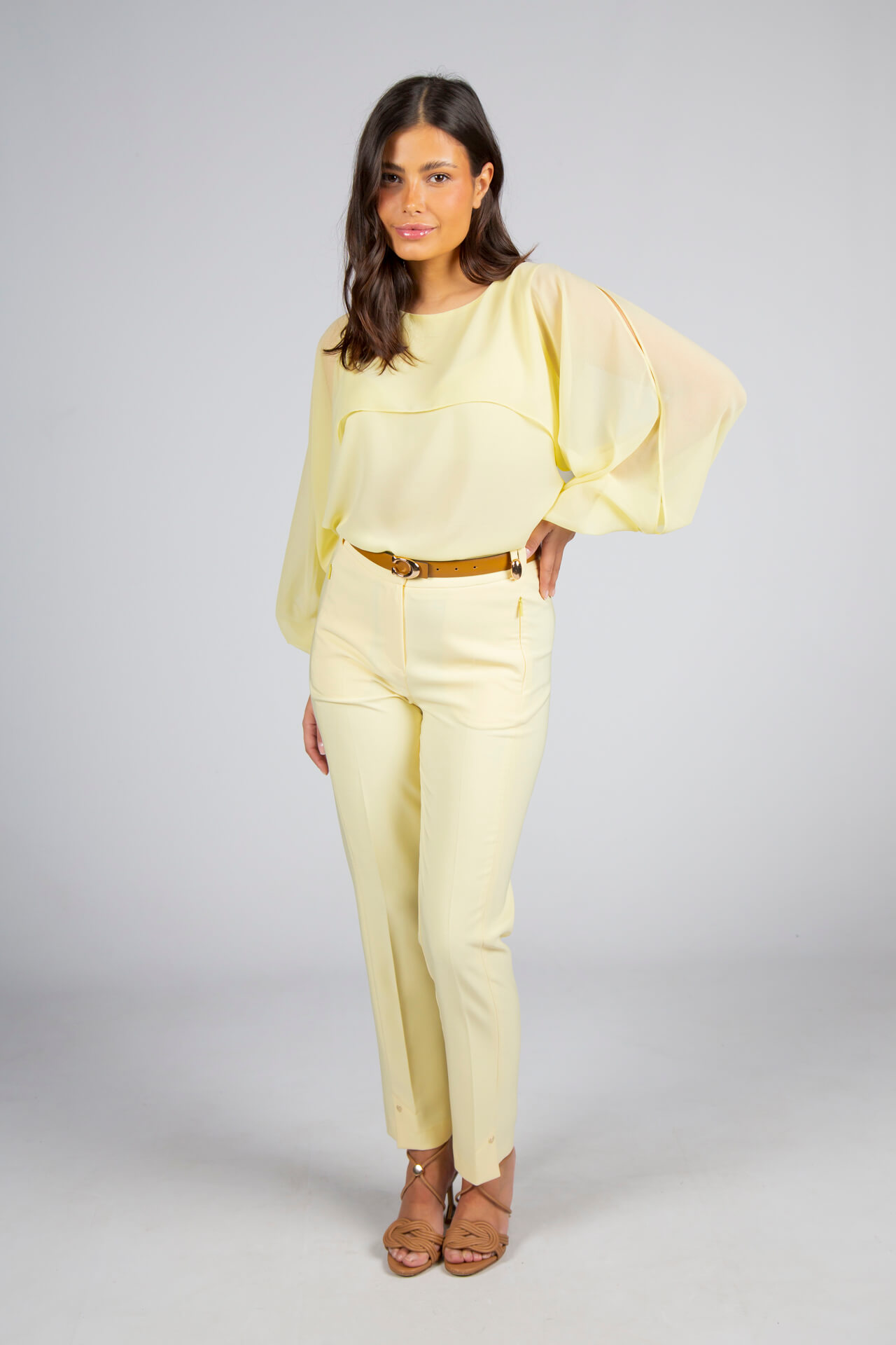 Classic cut trousers