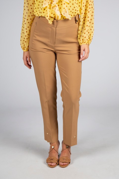 Classic cut trousers