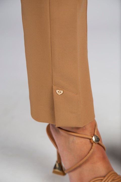 Classic cut trousers