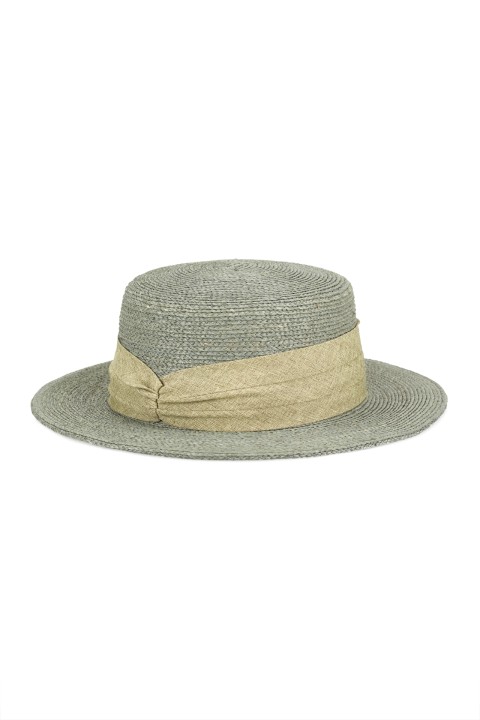 Hat in raffia Hat in raffia