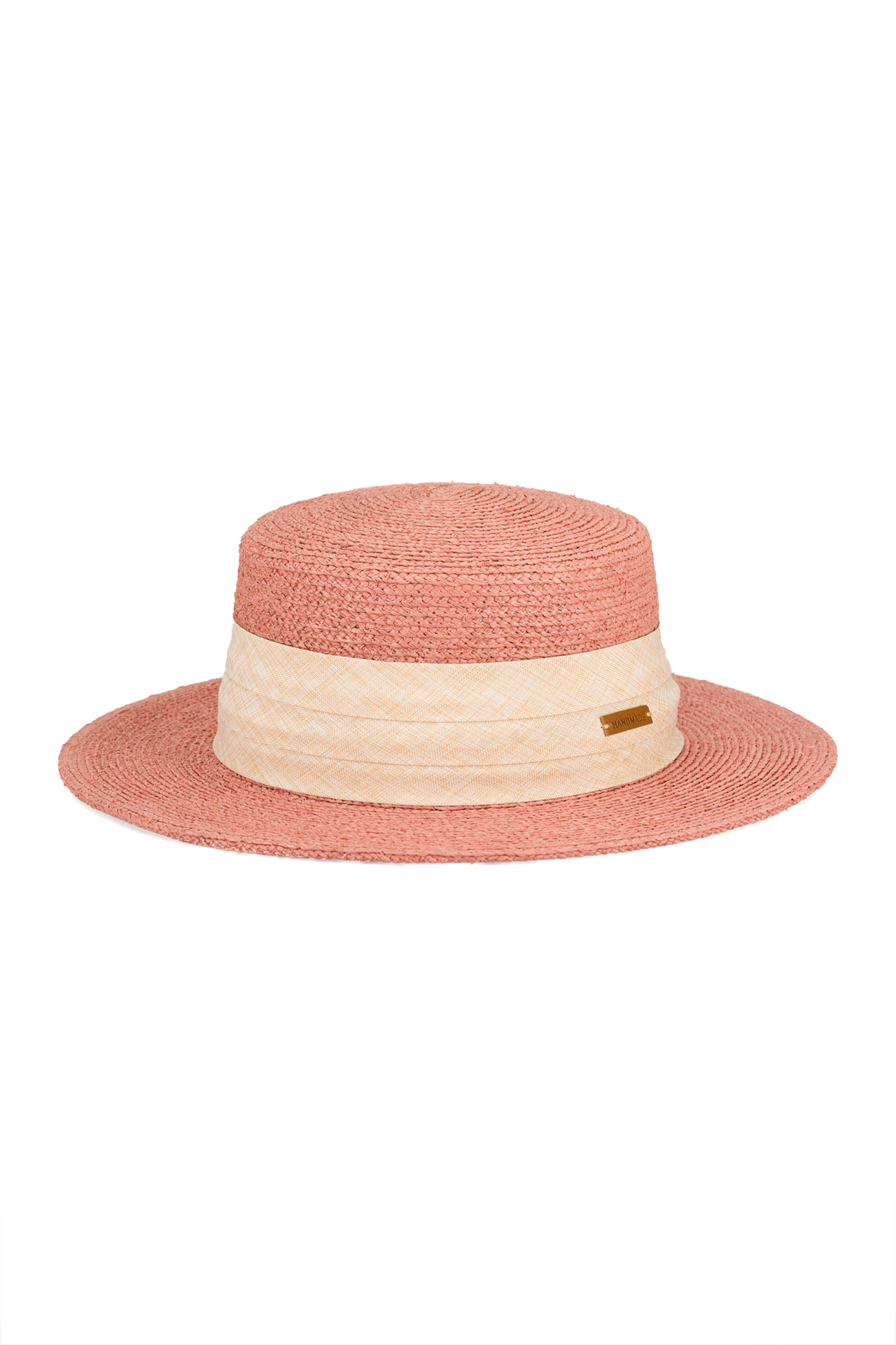Hat in raffia