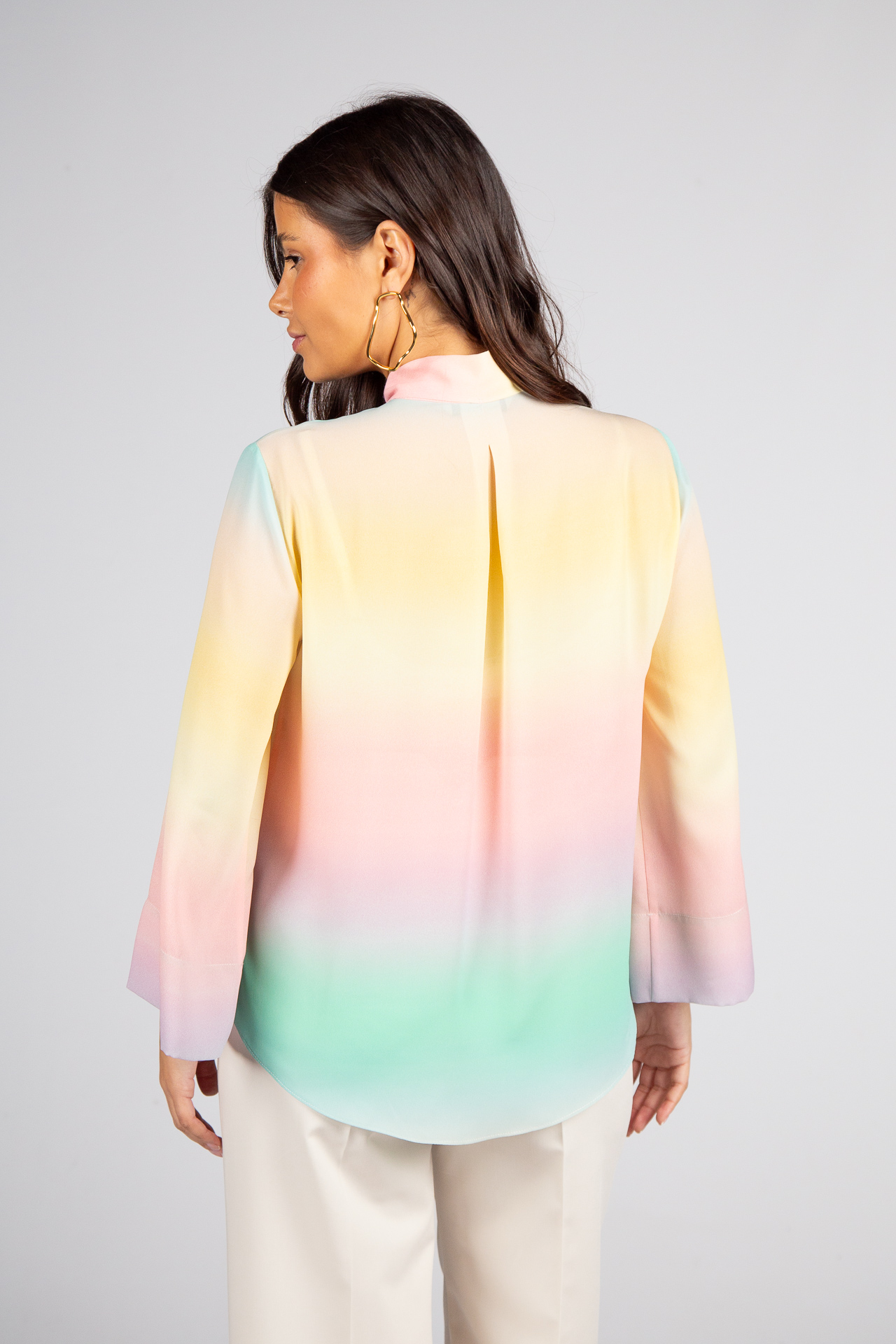 Adjustable ribbon collar blouse