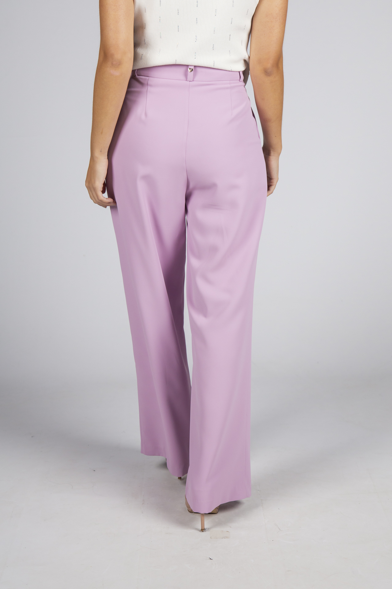 Wide leg trousers