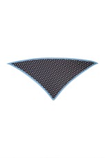 Triangular scarf