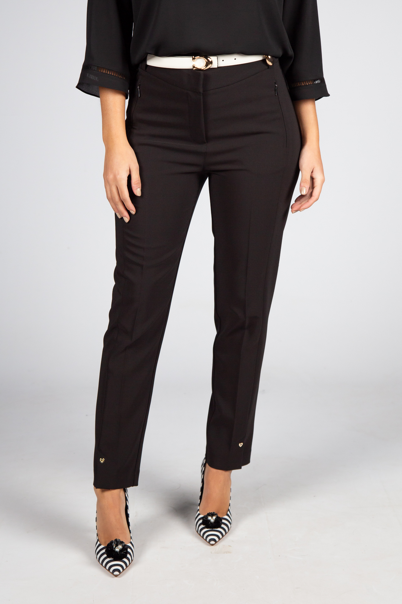 Classic cut trousers