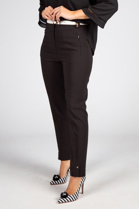 Classic cut trousers