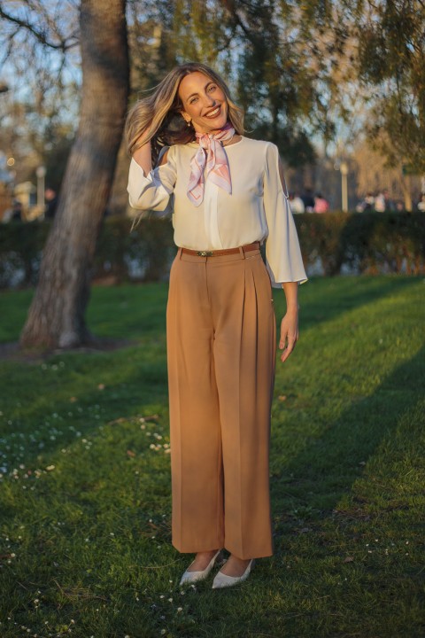 Wide leg trousers