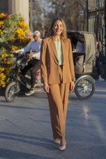 Wide leg trousers