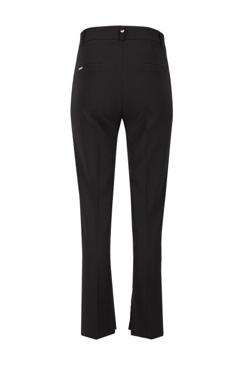 Straight-cut trousers with eyelets 